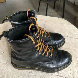 Dr.Martens boots 8 eyelets
